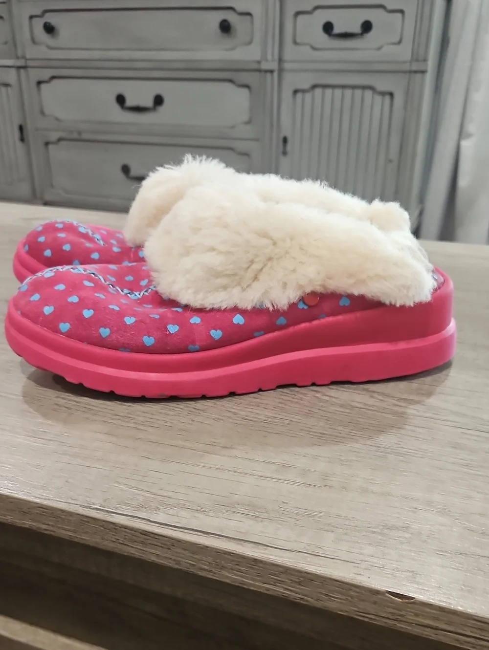 Ugg I love UGG Pink suede Heart Slippers size 5